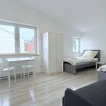 Monteurwohnung Zentrale Lage Mit Parkplatz & Schleusenblick Διαμέρισμα