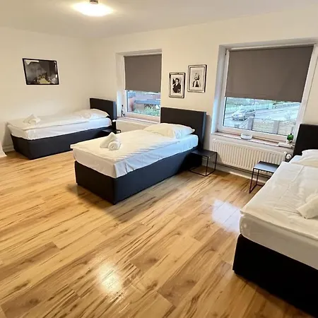 Monteurwohnung Zentrale Lage Mit Parkplatz & Schleusenblick Апартаменты