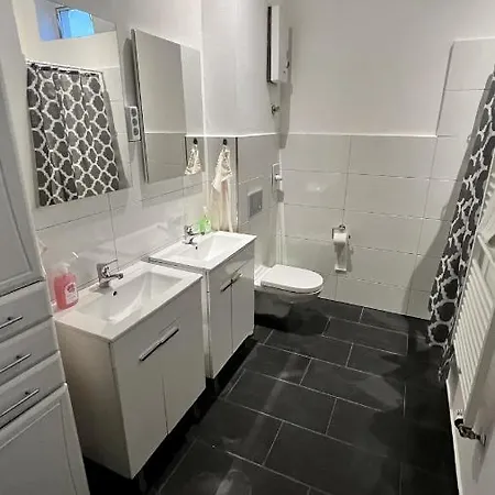 Appartamento Monteurwohnung Zentrale Lage Mit Parkplatz & Schleusenblick *