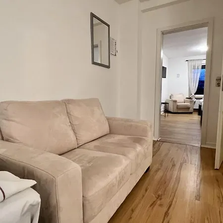 Appartement Monteurwohnung Zentrale Lage Mit Parkplatz & Schleusenblick Brunsbuttel