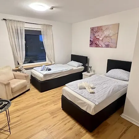 Monteurwohnung Zentrale Lage Mit Parkplatz & Schleusenblick * Брунсбюттель