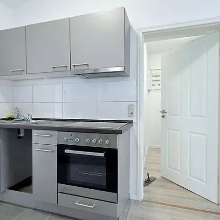 Апартаменты Monteurwohnung Zentrale Lage Mit Parkplatz & Schleusenblick Брунсбюттель