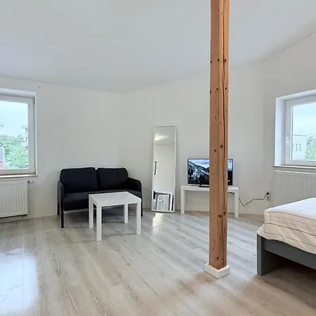 Апартаменты Monteurwohnung Zentrale Lage Mit Parkplatz & Schleusenblick