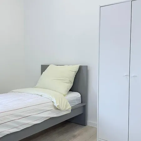 Апартаменты Monteurwohnung Zentrale Lage Mit Parkplatz & Schleusenblick Брунсбюттель