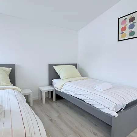 Monteurwohnung Zentrale Lage Mit Parkplatz & Schleusenblick