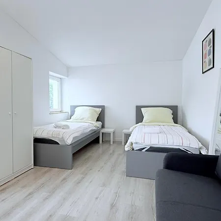 Monteurwohnung Zentrale Lage Mit Parkplatz & Schleusenblick Appartement *