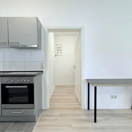 Monteurwohnung Zentrale Lage Mit Parkplatz & Schleusenblick *