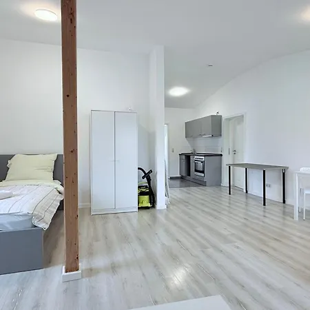 Appartamento Monteurwohnung Zentrale Lage Mit Parkplatz & Schleusenblick Brunsbuttel