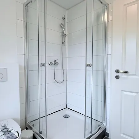 Monteurwohnung Zentrale Lage Mit Parkplatz & Schleusenblick Апартаменты