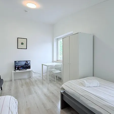 Lägenhet Monteurwohnung Zentrale Lage Mit Parkplatz & Schleusenblick