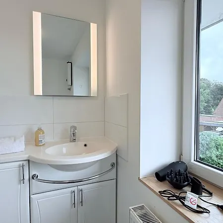 Апартаменты Monteurwohnung Zentrale Lage Mit Parkplatz & Schleusenblick *