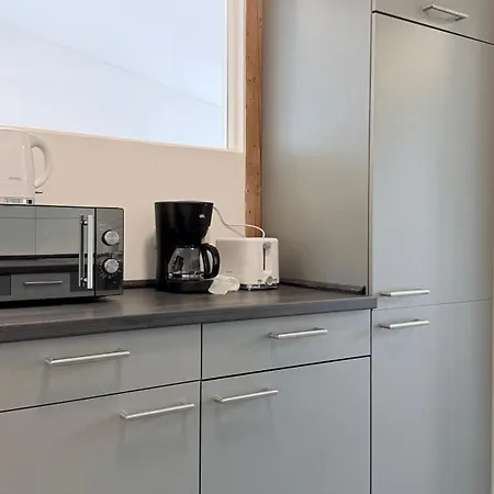 Monteurwohnung Zentrale Lage Mit Parkplatz & Schleusenblick Appartamento *