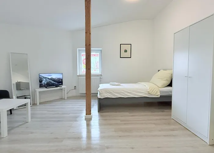 Appartement Monteurwohnung Zentrale Lage Mit Parkplatz & Schleusenblick