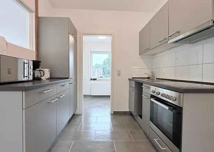 Monteurwohnung Zentrale Lage Mit Parkplatz & Schleusenblick Appartement *