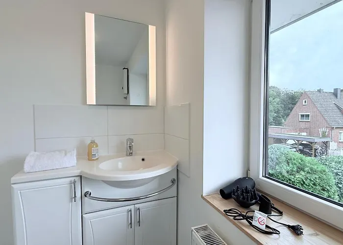 Appartement Monteurwohnung Zentrale Lage Mit Parkplatz & Schleusenblick *